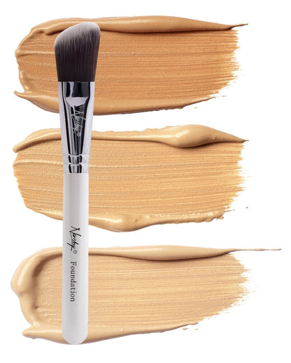 foundation brush pearlescent white