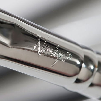 Close-up of Nanshy Large Shader makeup brush with pearl-coated handle and signature logo.